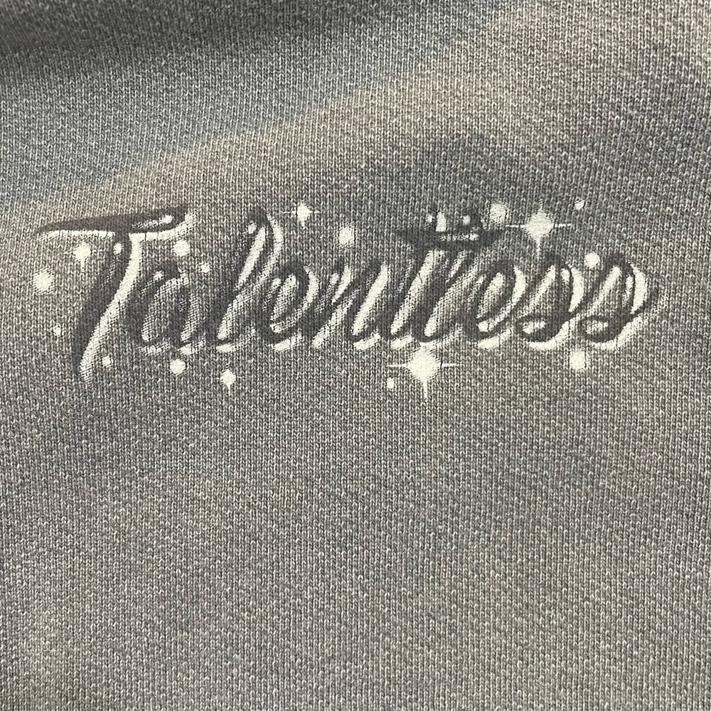 TALENTLESS Gray Cropped Sweatshirt | Size M | EUC - Picture 4 of 8